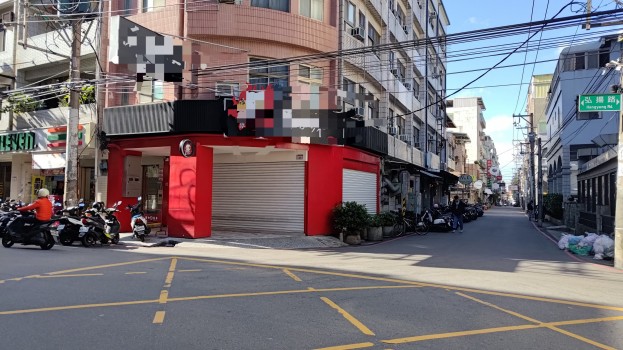 桃園中壢中原商圈三角窗店面頂讓
