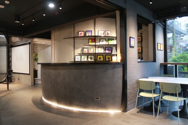 yes頂尖!創業頂讓 信義區高質感藝文餐飲空間頂讓招租 金額：10萬 / 元 台北市信義區