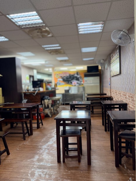 yes頂尖!創業頂讓 「台北信義商圈｜餐飲業頂讓｜上班族客群穩定｜設備齊全免整」 金額：100萬 / 元 台北市信義區