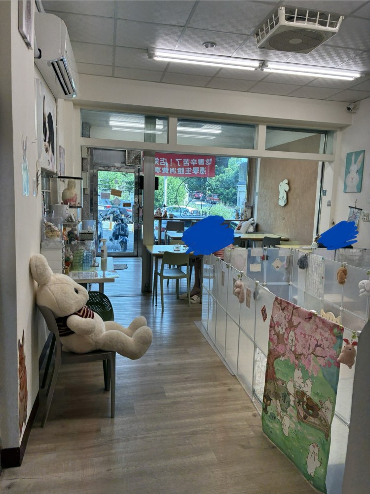 30坪店面近學區 租金15000 設備、裝潢近全新
