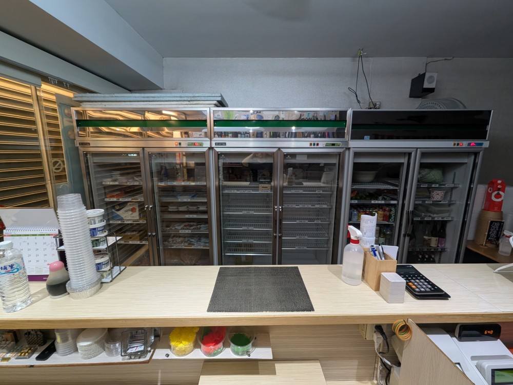 芝山捷運站｜天母SOGO商圈｜35坪餐飲店面頂讓