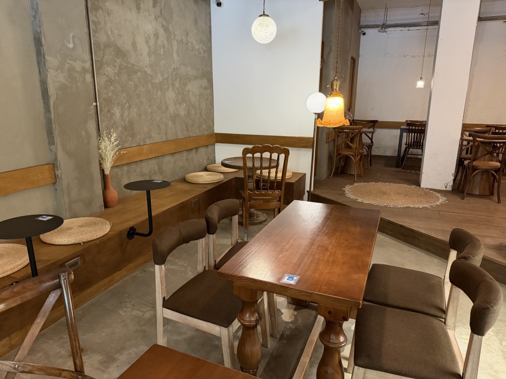 [百萬裝潢］日式侘寂風咖啡甜點店｜設備完善｜接手即可營業｜