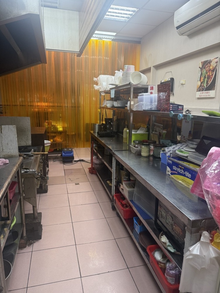 新莊黃金店面｜設備齊全｜誠意頂讓｜可立即營業