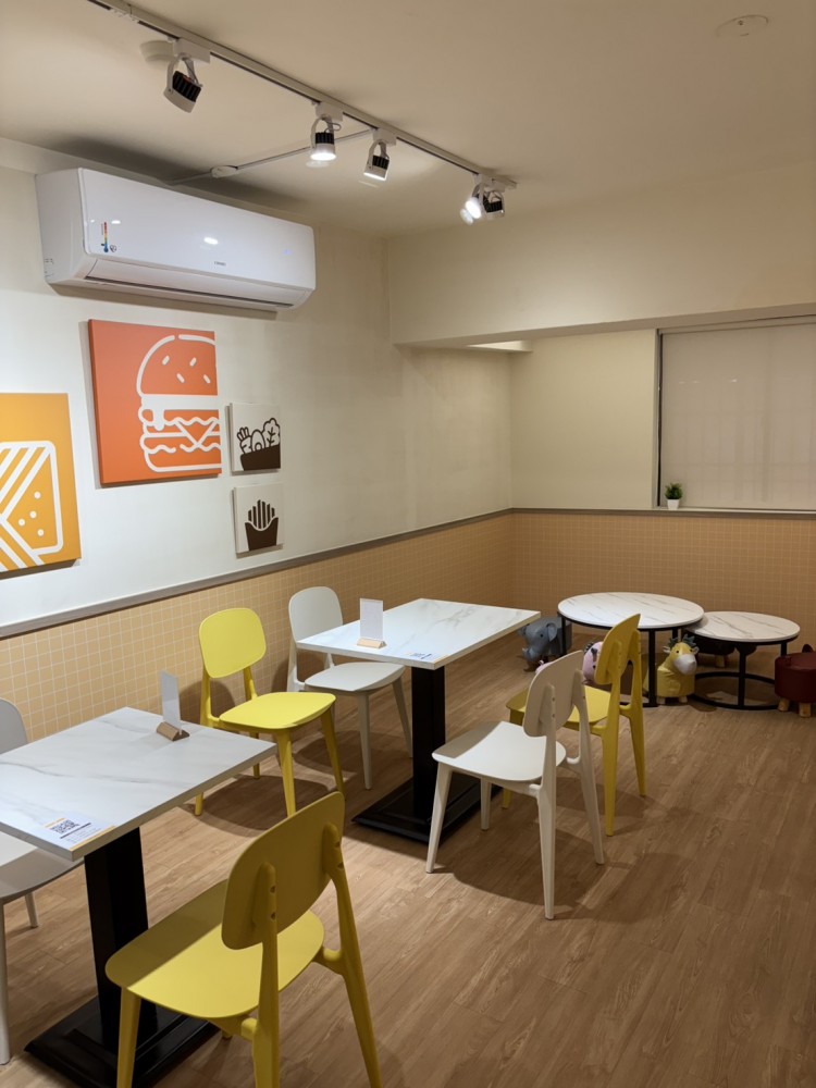 知名連鎖早餐店，三角窗店面、客源穩定、設備齊全