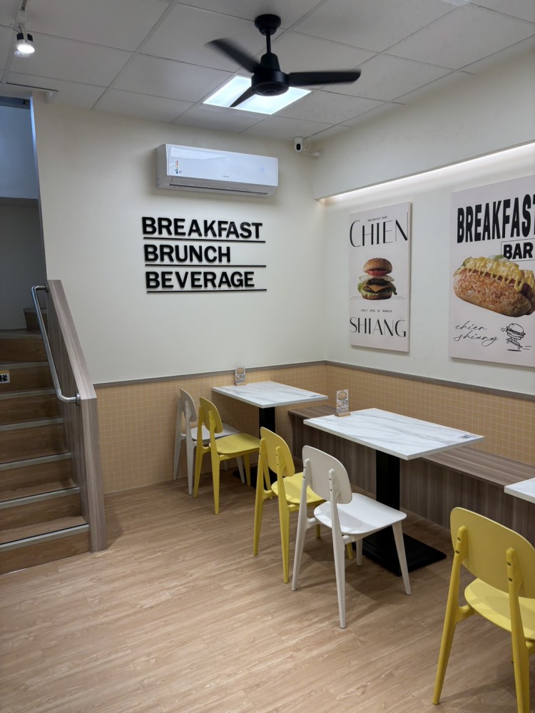 知名連鎖早餐店，三角窗店面、客源穩定、設備齊全