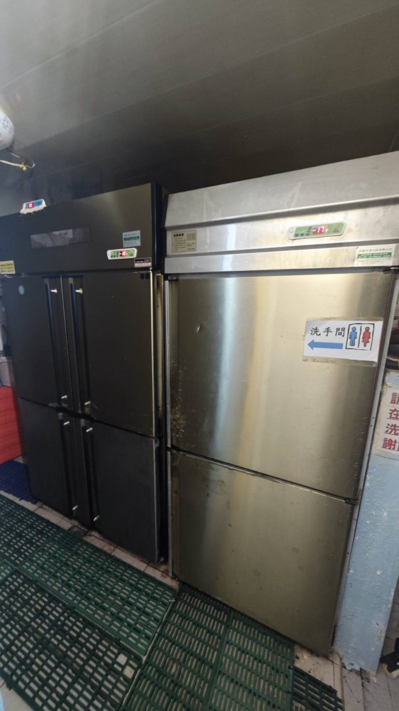永和區竹林路.靠近頂溪站.附近有小北百貨和學校及市場