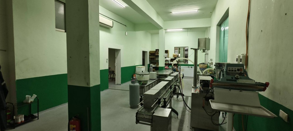 你想要打造一個700坪加工食品的小天地嗎?整棟頂讓超級划算